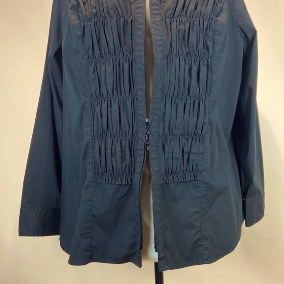 Lane Bryant black zip front blouse. Sz 22/24 - Picture 2 of 6